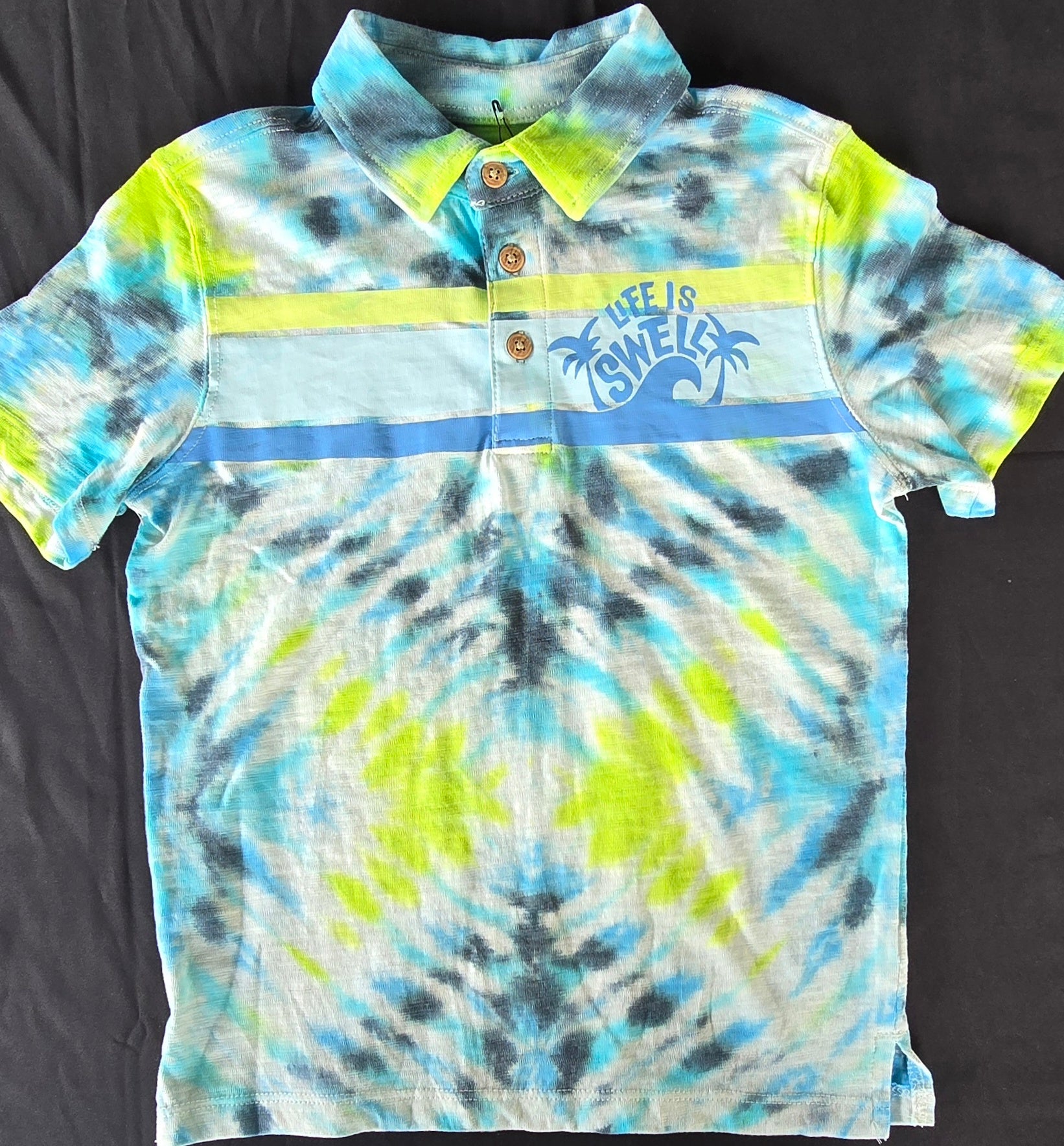 Youth Medium Button Collar